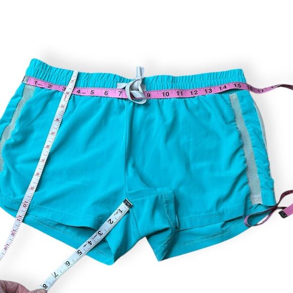 FABLETICS Women’s Turquoise Green Pamela Running Shorts Size Medium - Picture 9 of 9